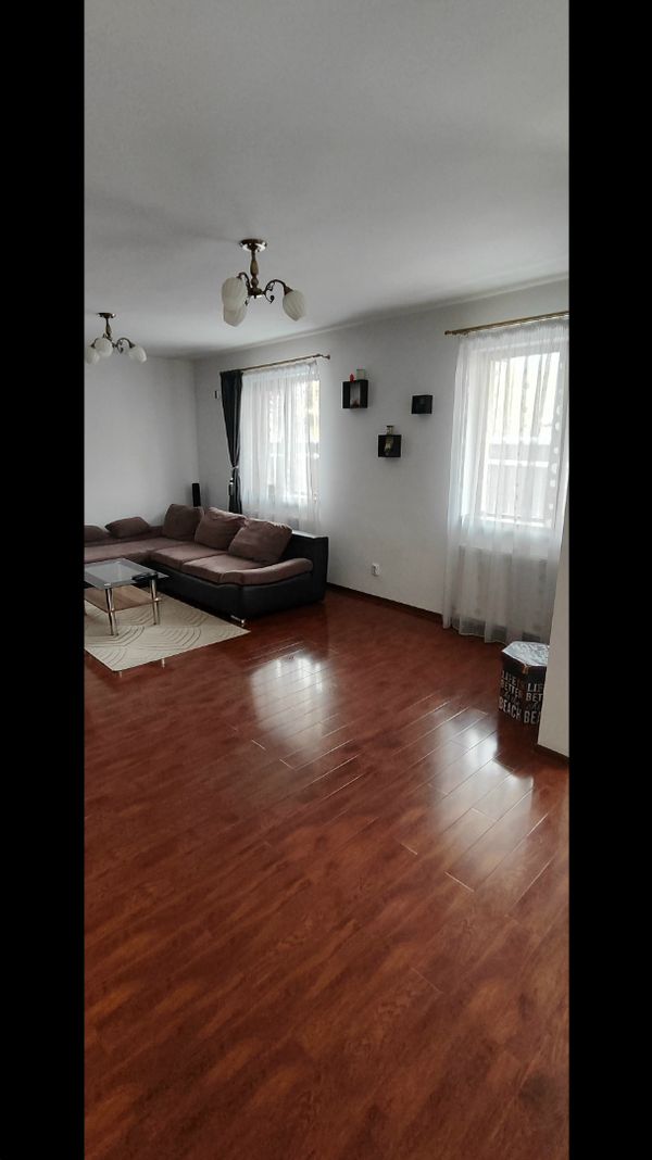 Casă/Vilă 5 camere • Dragomirești-Deal