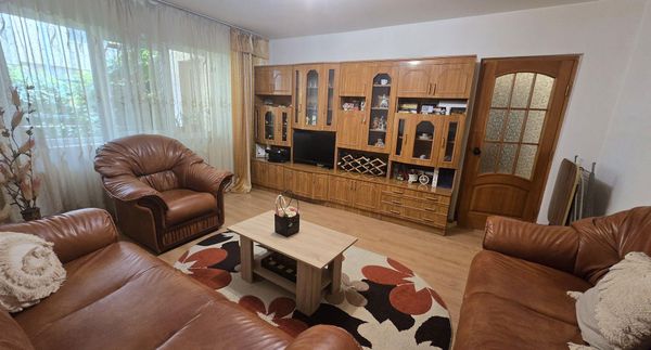 Ap. 3 camere • Oltenița