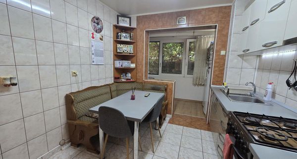 Ap. 3 camere • Oltenița