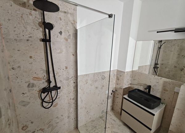 Ap. 2 camere • Florești