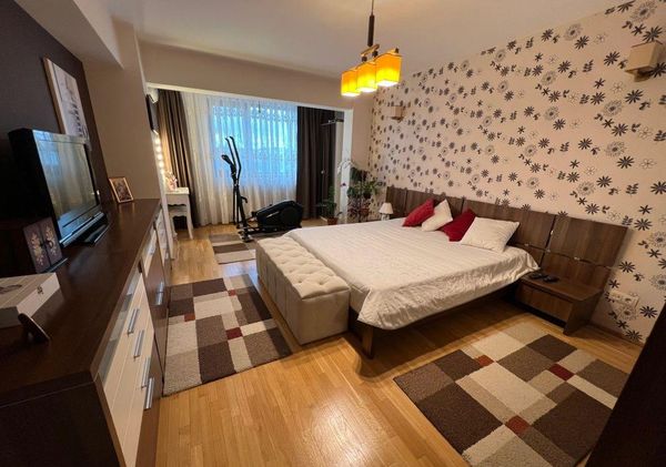 Ap. 3 camere • București